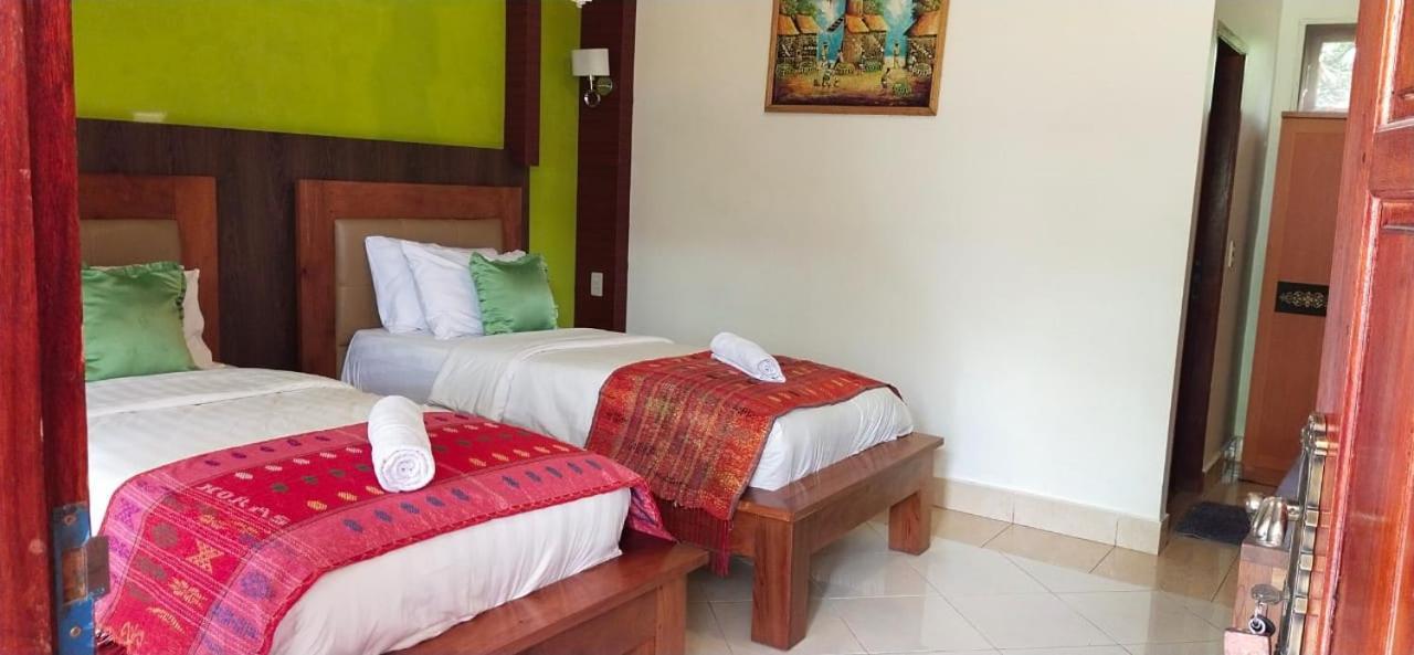 Toba Village Inn Tuk Tuk Kültér fotó