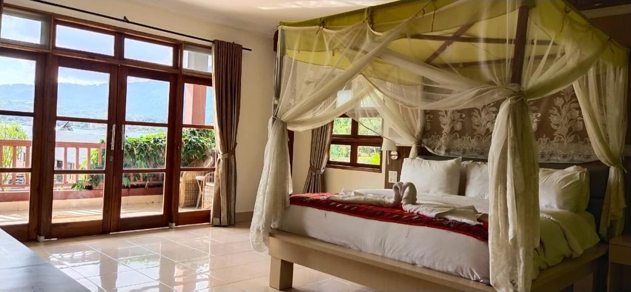 Toba Village Inn Tuk Tuk Kültér fotó