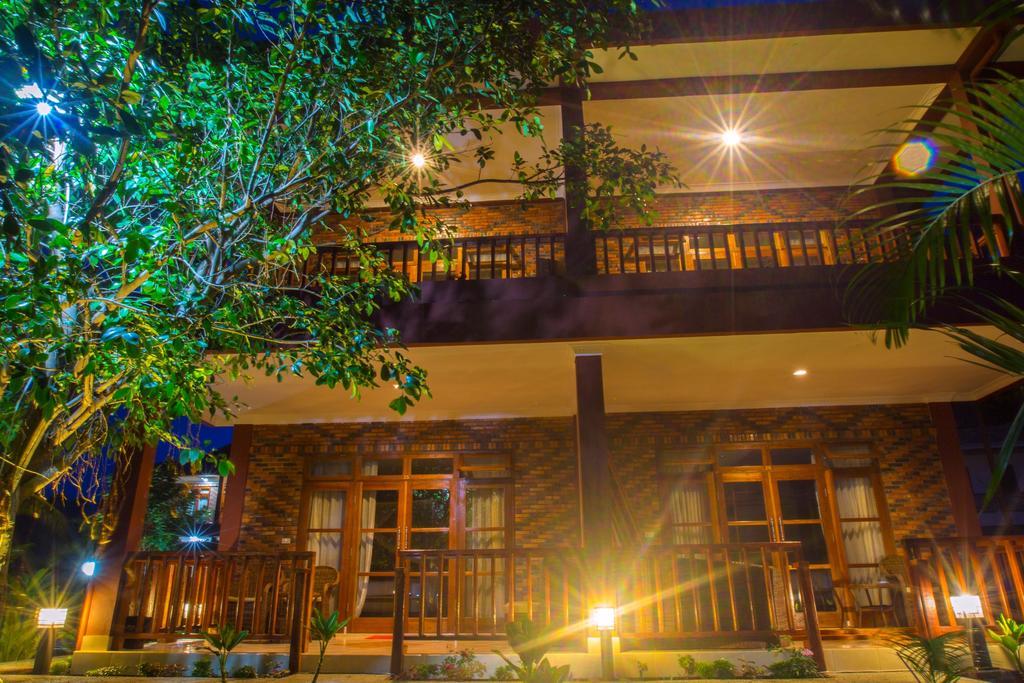Toba Village Inn Tuk Tuk Szoba fotó