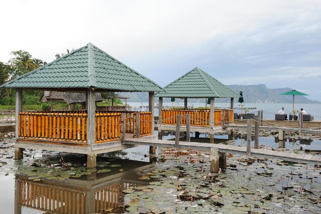 Toba Village Inn Tuk Tuk Szoba fotó