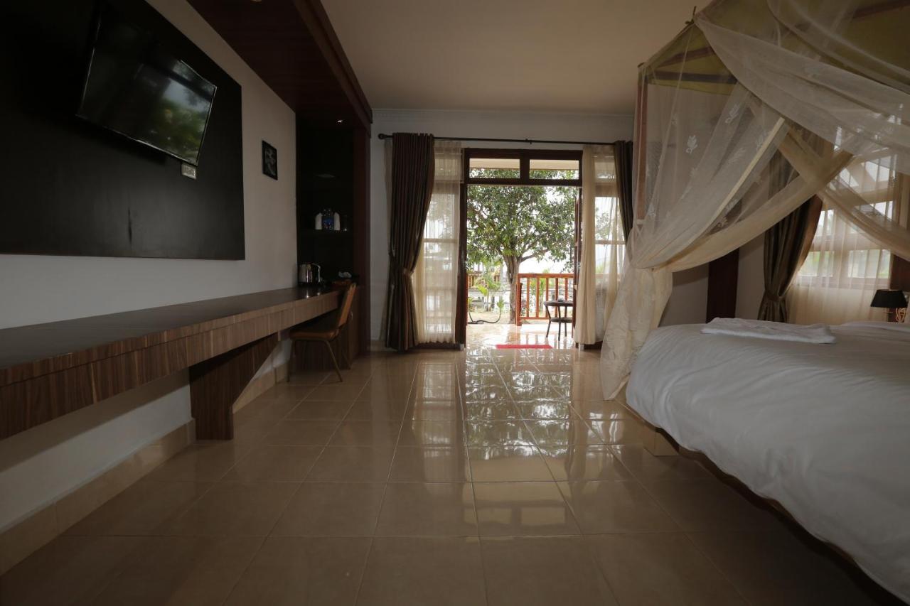 Toba Village Inn Tuk Tuk Kültér fotó