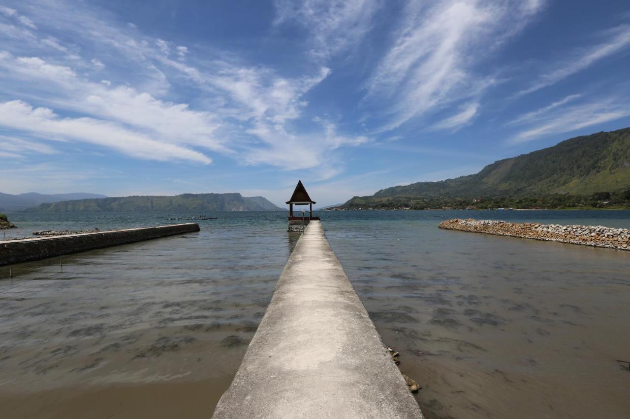 Toba Village Inn Tuk Tuk Kültér fotó